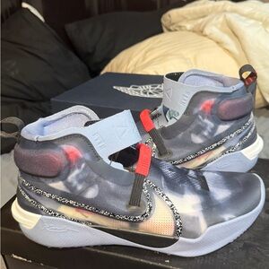 Nike Grey Black Red Mid-Top Basketball Shoes